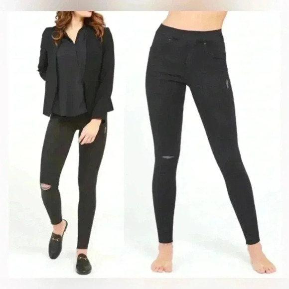 SPANX Pants - NWT Spanx Distressed Ankle Skinny Jeans, Vintage Black XS